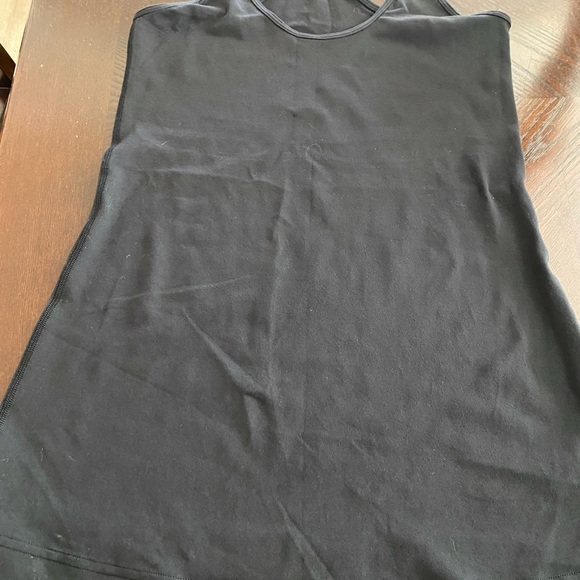 Lululemon Racerback 2 black size 4. - Picture 2 of 3